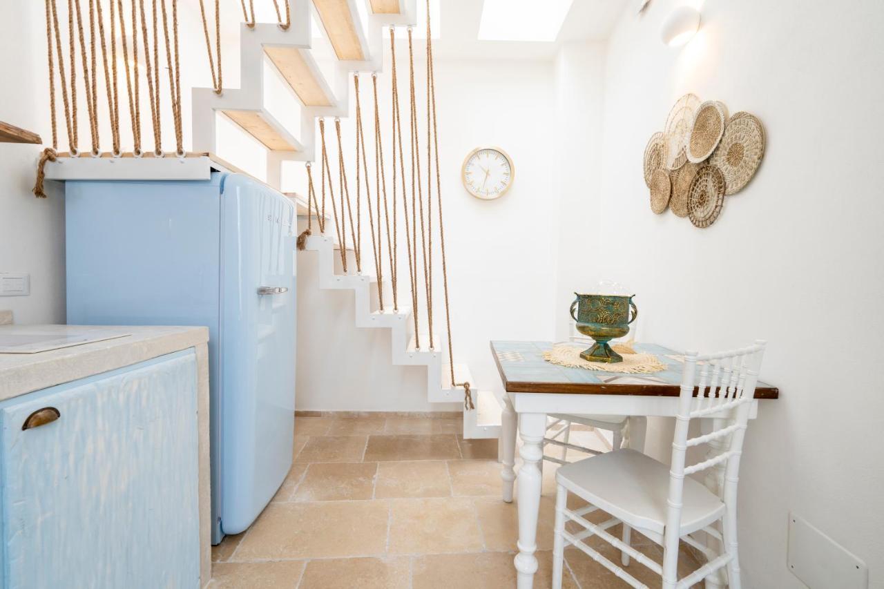 Apulia Charming Suites - Casa Lonfo Suite Sole Monopoli Extérieur photo