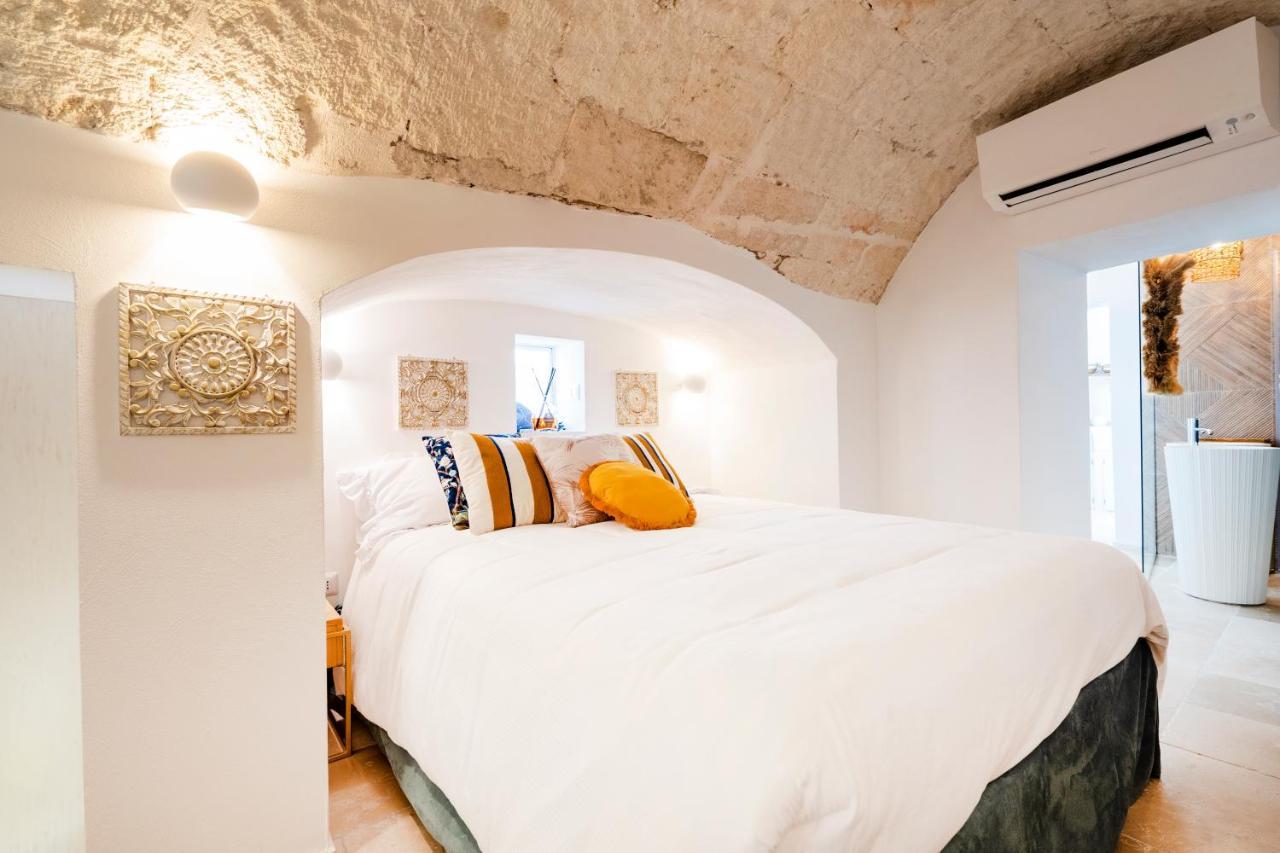 Apulia Charming Suites - Casa Lonfo Suite Sole Monopoli Extérieur photo