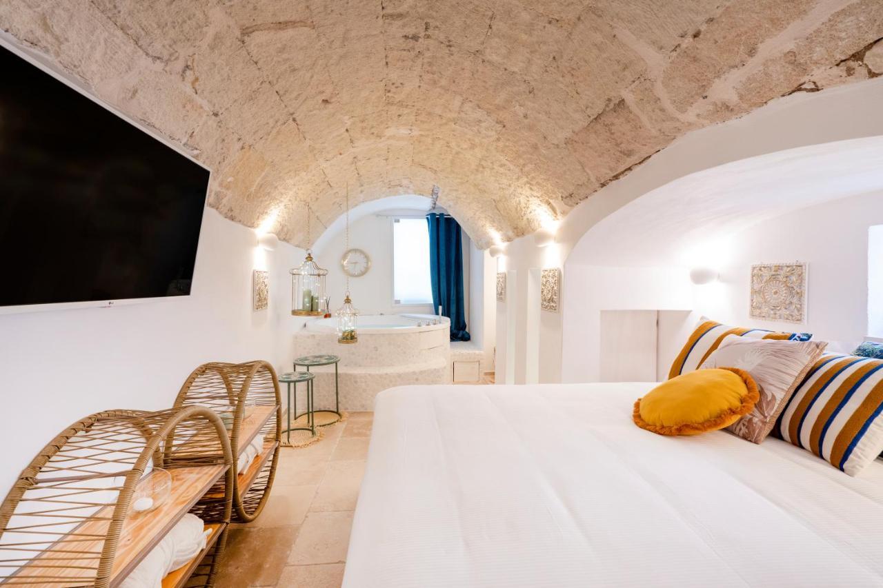 Apulia Charming Suites - Casa Lonfo Suite Sole Monopoli Extérieur photo
