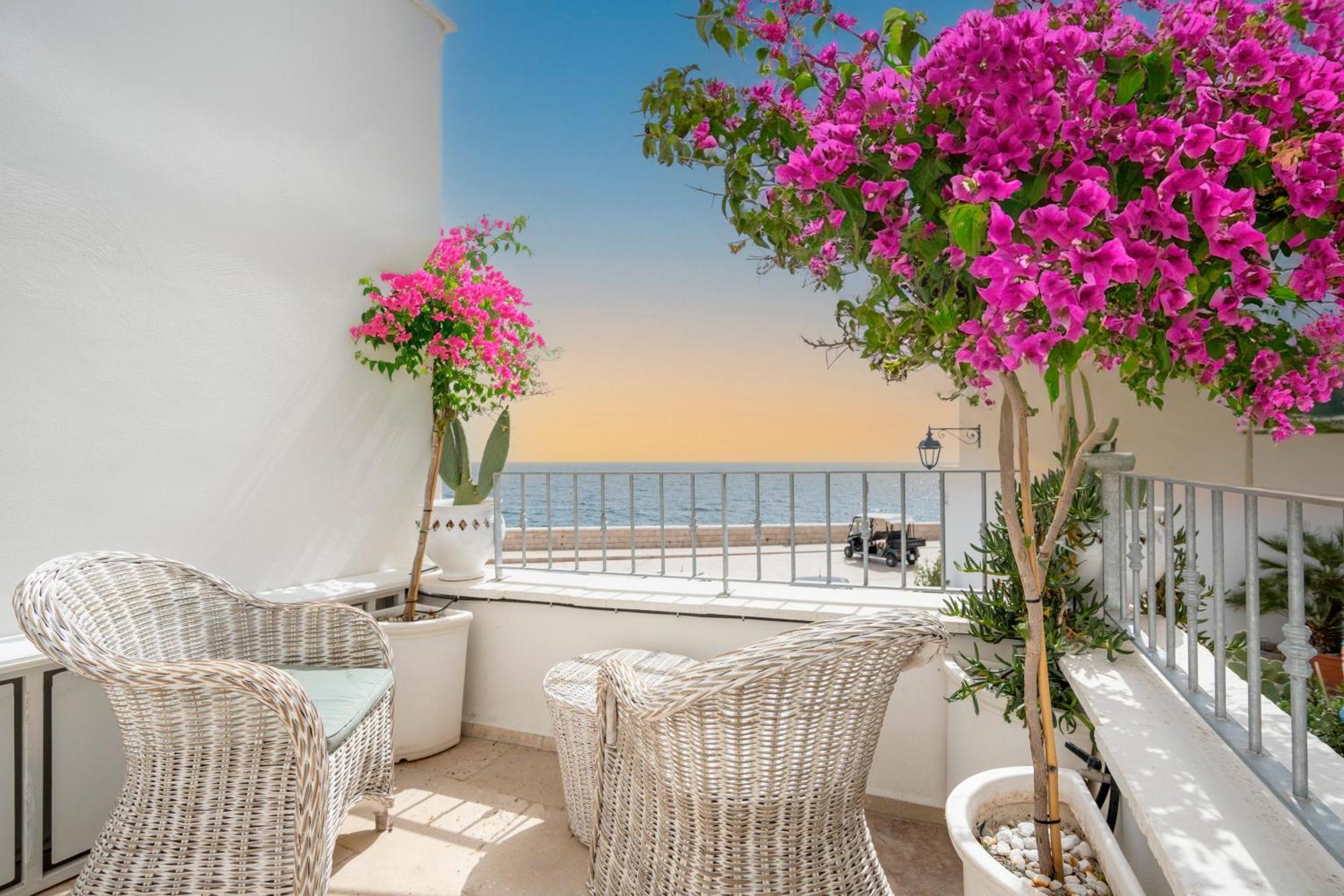 Apulia Charming Suites - Casa Lonfo Suite Sole Monopoli Extérieur photo